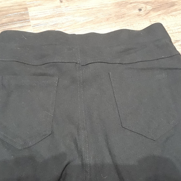 Black Jeggings With Rips In Front - Picture 6 of 7